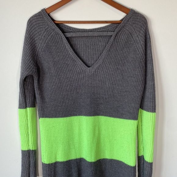 Vero Moda Green and Grey Long Sweater Sz XS - Picture 3 of 7